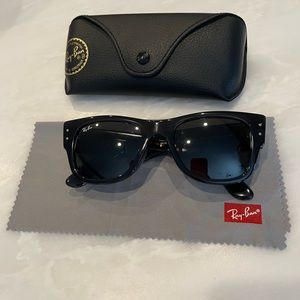Ray-Ban Mega Wayfarer